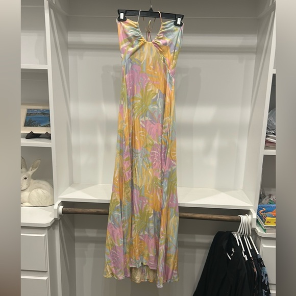Tropical Billabong Maxi Dress with Halter Neck - Picture 7 of 7